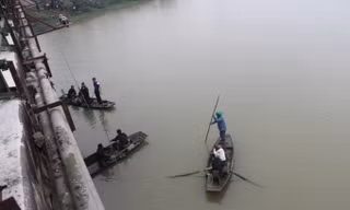 Học sinh lớp 11 nhảy cầu tự vẫn