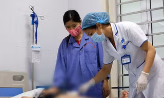 Hiện tại BV Da liễu Trung Ương đang có 5 cháu điều trị tại đây