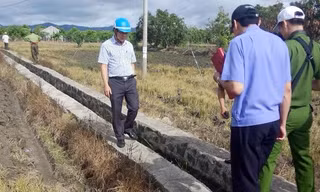 Công an tỉnh Gia Lai kiểm kênh mương