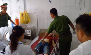 Đối tượng cướp xe đang cấp cứu tại bệnh viện. Ảnh: N. Xít.