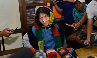 Bà Irom Chanu Sharmila trở thành biểu tượng cho sự đấu tranh chống bạo lực nhà nước sau khi tuyệt thực 16 năm.