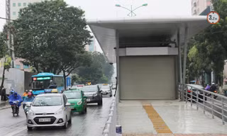 Xử phạt nặng xe lấn làn buýt nhanh