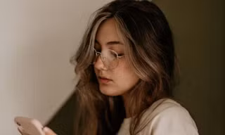 Bề ngoài vô tư, chill chill nhưng bên trong Gen Z đang đối mặt với áp lực ngầm