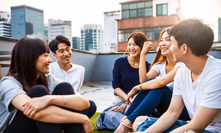 Đừng vì cố gắng tỏ ra tử tế mà lại làm tổn thương ai đó bằng những câu hỏi ngây ngô