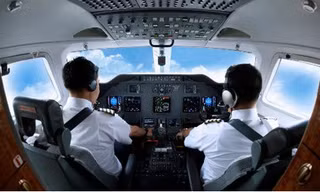 Đình bay 5 phi công, tiếp viên Vietnam Airlines