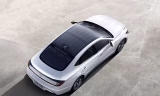 Hyundai Sonata Hybrid có thể tự sạc tới 60% pin mỗi ngày