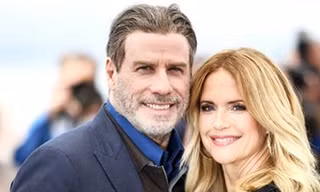 Vợ tài tử John Travolta qua đời vì ung thư