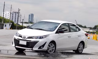 Toyota Vios lấy lại vị trí dẫn đầu top 10 ôtô bán chạy nhất tháng 3