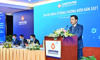 LIENVIETPOSTBANK chia cổ tức 12% bằng cổ phiếu, ông Nguyễn Đức Thụy được bầu vào HĐQT