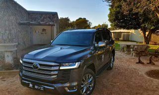 Bọc thép cho Toyota Land Cruiser thế hệ mới 