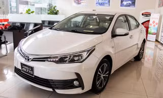 Toyota Corolla Altis bị triệu hồi lần ba do lỗi bơm nhiên liệu