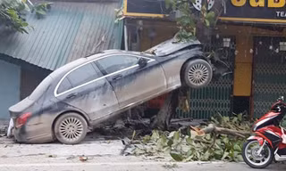 Tá hỏa loạt ôtô 'cam kết' không tai nạn rao bán trên thị trường