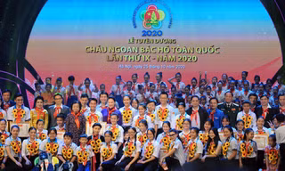 Toàn cảnh tuyên dương Cháu ngoan Bác Hồ toàn quốc lần thứ IX năm 2020