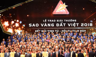 Top 10 doanh nghiệp Sao Vàng đất Việt 2021 doanh thu hơn 554.000 tỷ đồng