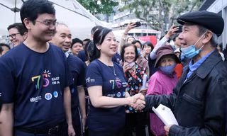 Hơn 3.000 người dân được khám bệnh, tư vấn chăm sóc sức khỏe