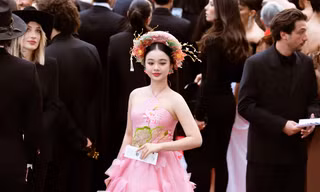 Mẫu teen Việt xinh đẹp, học giỏi tỏa sáng tại Liên hoan phim Cannes 2025