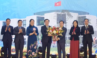 Chủ tịch Quốc hội gặp Nhóm đại biểu Quốc hội trẻ khóa XV