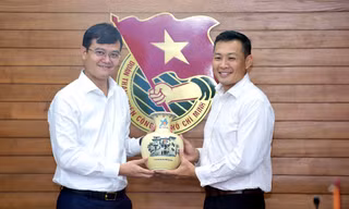 Bí thư thứ nhất T.Ư Đoàn Bùi Quang Huy tiếp đoàn đại biểu Hội đồng Thanh niên Quốc gia Singapore