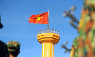Tiền Phong Marathon: Cột cờ chủ quyền đặc biệt trên đảo Lý Sơn