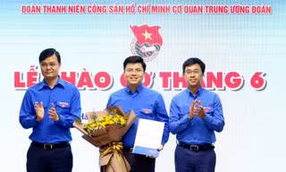 Trao quyết định công nhận chức danh Bí thư Đoàn Cơ quan Trung ương Đoàn