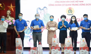 Tuyên dương 10 gia đình cán bộ Đoàn tiêu biểu 