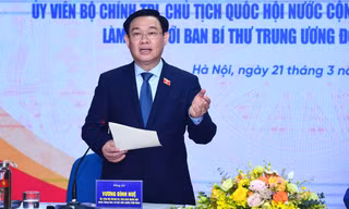 Chủ tịch Quốc hội: Chuyển đổi số là nhiệm vụ quan trọng, cấp bách đưa đất nước hội nhập sâu rộng