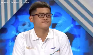 Nam sinh tự nhận 'ngơ' và 'độc thoại nội tâm' giành vòng nguyệt quế Olympia