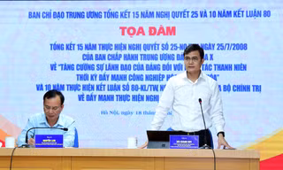 'Bằng cấp ghê gớm, nhưng không kỹ năng thì chỉ có thể... bán kem trước cổng nhà máy'