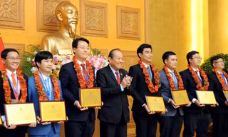 Cán bộ, công chức phải thể hiện vai trò 'công bộc' của dân
