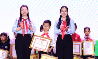 ‘Cây cọ nhí’ giành giải Nhất vẽ tranh 'Em yêu Tổ quốc Việt Nam'
