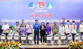 Khởi công công trình cột mốc Trường Sa, khánh thành sân chơi thiếu nhi
