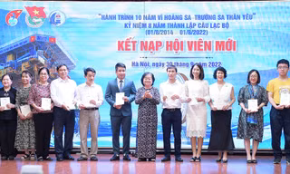 Kết nối những trái tim, ý chí hướng về biển đảo