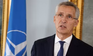 NATO khẳng định Ukraine chưa thể tham gia liên minh quân sự