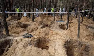 Nga bác cáo buộc ‘có liên quan đến vụ tìm thấy ngôi mộ tập thể ở Kharkov'