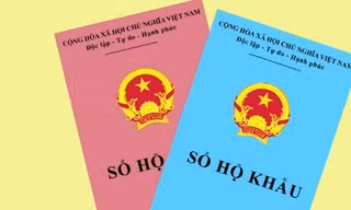 Mẫu sổ hộ khẩu giấy hiện nay. Ảnh: Sơn Thủy