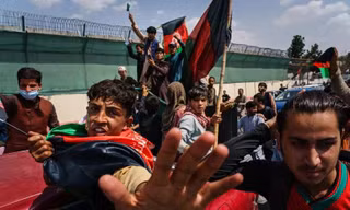Phong trào biểu tình phản đối Taliban ở thủ đô Kabul của Afghanistan. Ảnh: LA Times