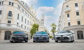 Toyota Corolla Altis 2022: Trẻ trung và phong cách
