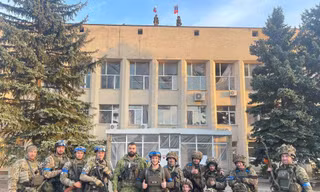 Kiev tuyên bố kiểm soát hoàn toàn trung tâm hậu cần của Nga ở Ukraine