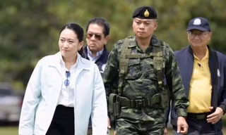 Chỉ huy quân đội Thái Lan khẳng định vẫn tin tưởng thủ tướng sau vụ rò rỉ ghi âm cuộc gọi