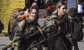 Nga trao trả 108 nữ quân nhân cho Ukraine