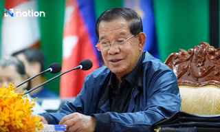 Chủ tịch Thượng viện Campuchia Hun Sen kể hết về lùm xùm với gia tộc Shinawatra trên sóng trực tiếp