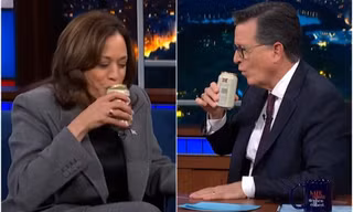 Phó Tổng thống Mỹ Kamala Harris uống bia trên sóng truyền hình