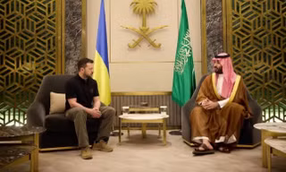 Tổng thống Ukraine Zelensky bất ngờ thăm Ả-rập Xê-út