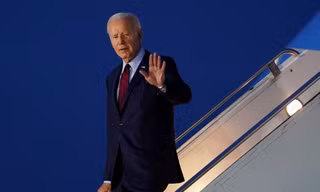 Tổng thống Biden đến Anh, bắt đầu chuyến công du đáng chú ý