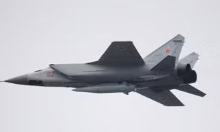 Hé lộ lý do Nga đưa tên lửa siêu thanh Kinzhal tới Kaliningrad