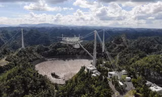 Hình ảnh kính viễn vọng Arecibo ngày 7/11. Ảnh: Reuters