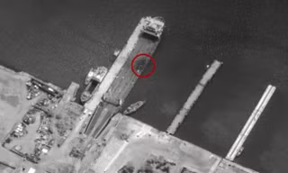 Ukraine xác nhận tấn công bến phà ở Crimea bằng tên lửa ATACMS