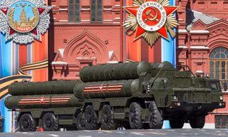 Hệ thống phòng thủ S-400 Nga. Ảnh: AP