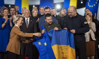 Hé lộ quy tắc trang phục với các quan chức EU khi đến thăm Ukraine