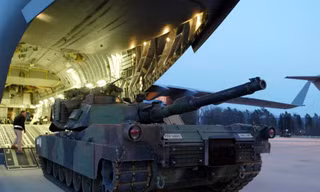 Nga tìm ra điểm yếu xe tăng Abrams mà Mỹ chuyển cho Ukraine